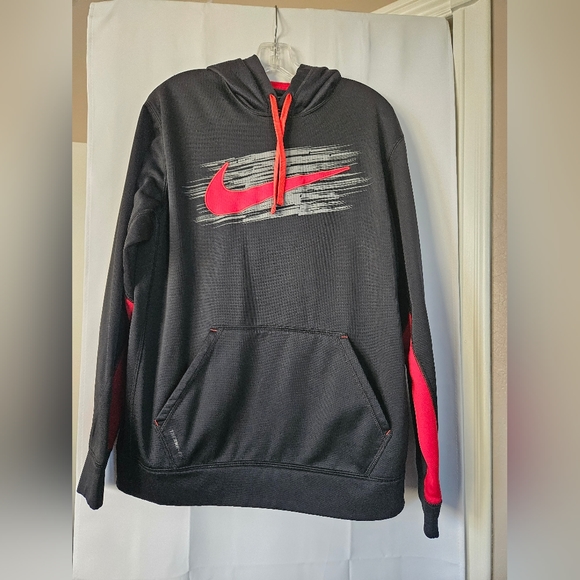 Nike Other - Nike therma fit red and black Hoodie size‎ large